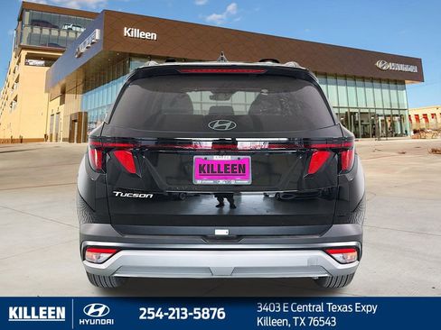Used 2025 Hyundai Tucson SEL FWD image 8