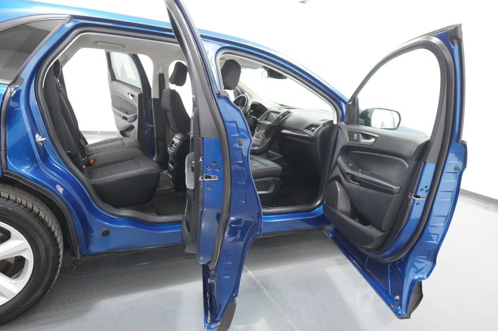 Used 2020 Ford Edge SE AWD/4WD image 25