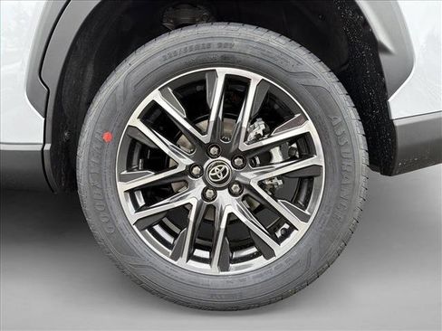 New 2026 Toyota Corolla Cross XLE image 9