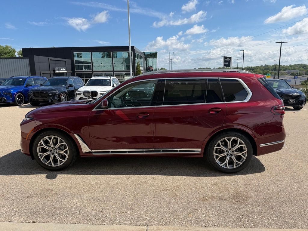 Used 2026 BMW X7 xDrive40i AWD/4WD image 4
