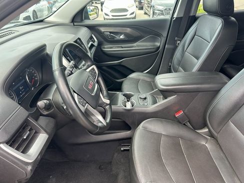 Used 2024 GMC Terrain SLT image 26