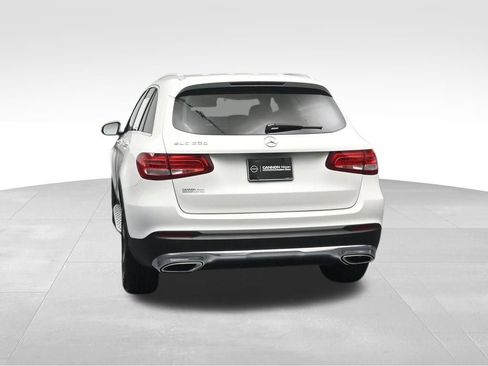 Used 2018 Mercedes-Benz GLC 300 image 4