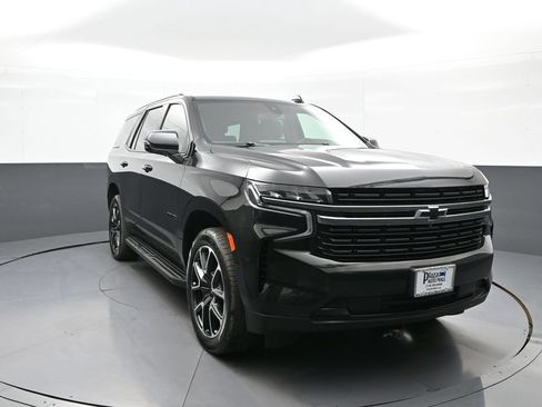 Used 2022 Chevrolet Tahoe RST w/ Luxury Package AWD/4WD image 3