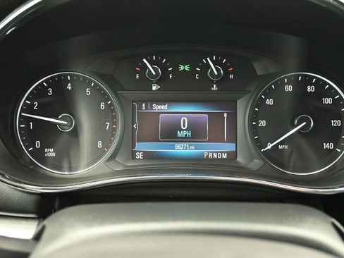 Used 2020 Buick Encore Preferred image 9