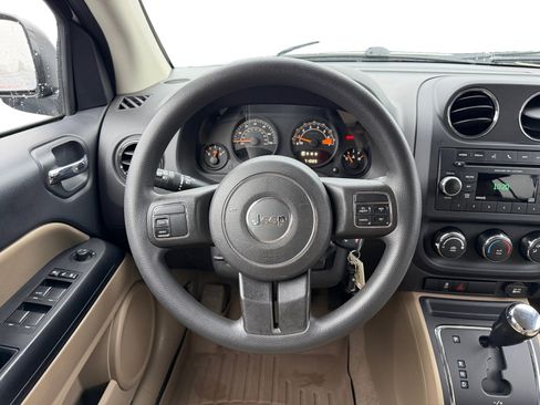 Used 2015 Jeep Compass Sport w/ Power Value Group image 12