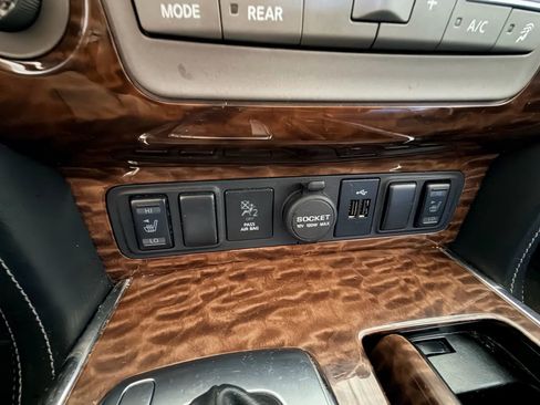 Used 2019 Nissan Armada SL w/ Premium Package image 13