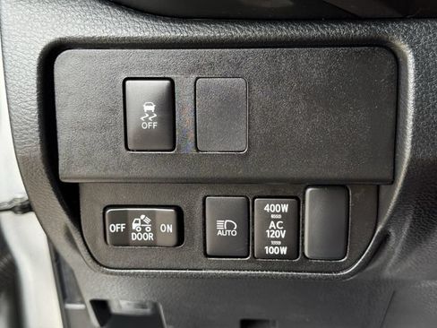 Used 2023 Toyota Tacoma TRD Sport AWD/4WD image 23