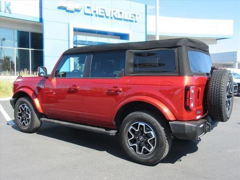 Used 2023 Ford Bronco Outer Banks image 7