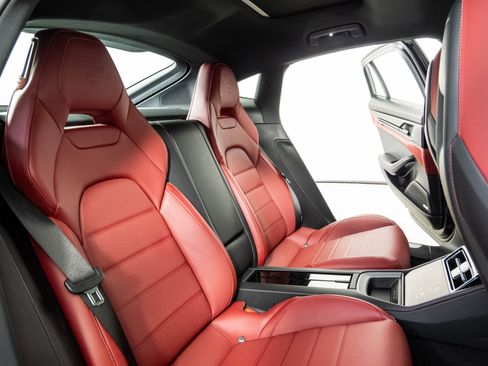 Certified 2024 Porsche Panamera 4 AWD/4WD image 22