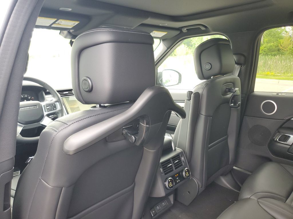 New 2026 Land Rover Discovery Limited Edition AWD/4WD image 26