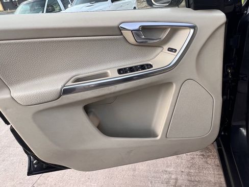 Used 2013 Volvo XC60 T6 AWD/4WD image 10