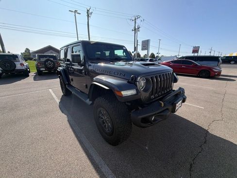 Used 2021 Jeep Wrangler Unlimited Rubicon w/ Dual Top Group AWD/4WD image 3