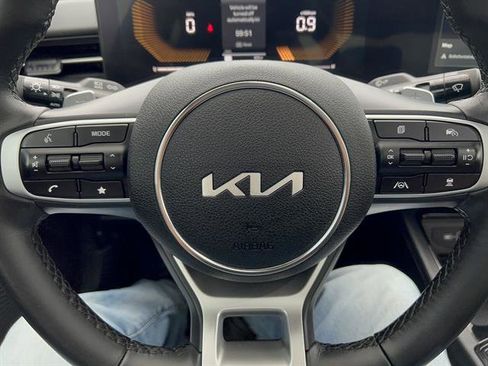 Used 2025 Kia K5 GT image 18