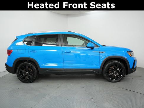 Used 2022 Volkswagen Taos SE image 5