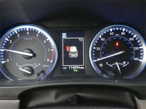 Certified 2019 Toyota Highlander Limited Platinum image 7