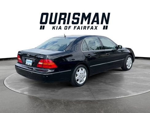 Used 2002 Lexus LS 430 w/ Custom Luxury Pkg RWD image 5