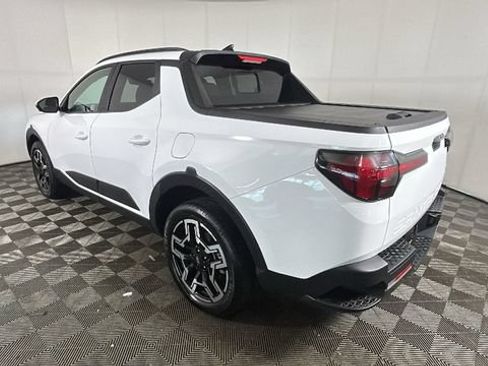 Certified 2025 Hyundai Santa Cruz Limited AWD/4WD image 4