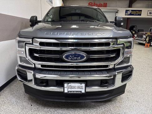 Used 2021 Ford F250 Lariat w/ Lariat Ultimate Package AWD/4WD image 2