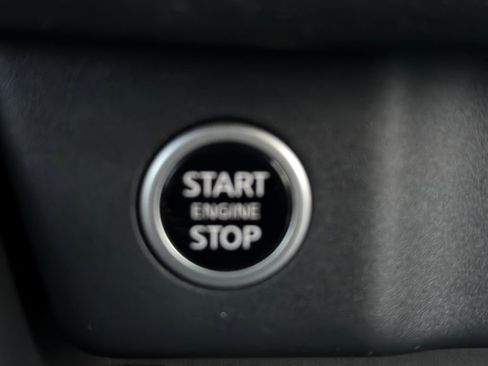 Used 2023 Nissan Rogue SV w/ SV Premium B Package image 47