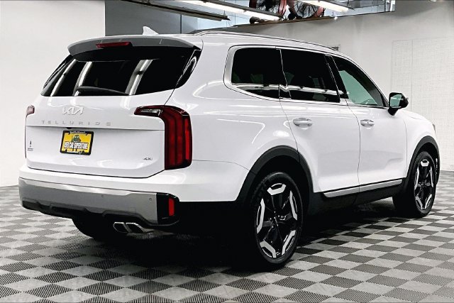 Used 2025 Kia Telluride S AWD/4WD image 12