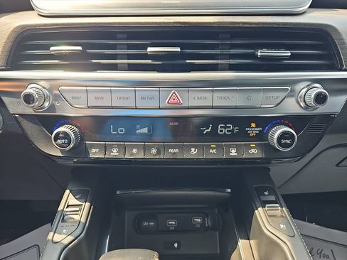 Used 2021 Kia Telluride EX w/ EX Premium Package FWD image 24