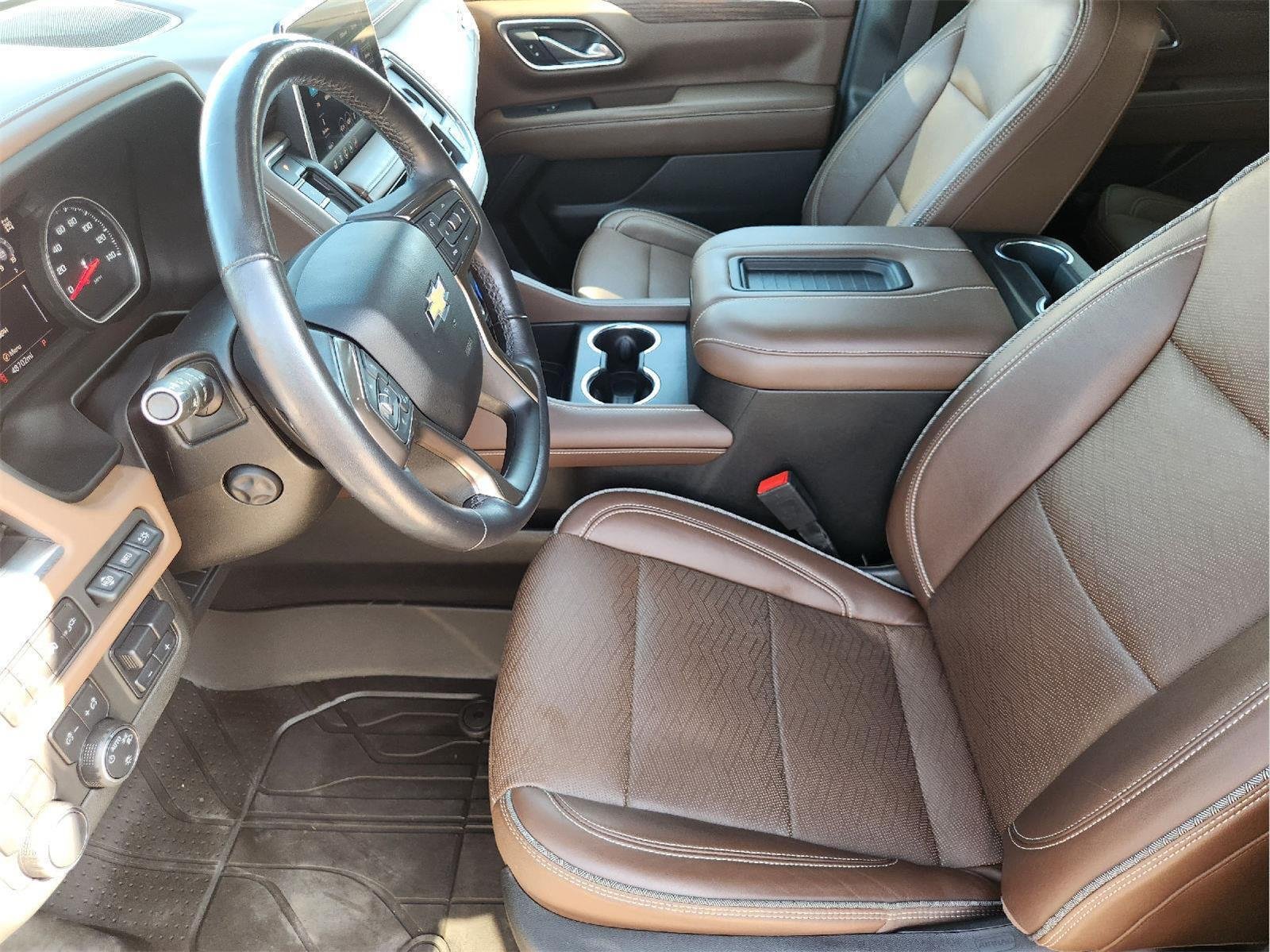 Used 2021 Chevrolet Tahoe High Country w/ Premium Package AWD/4WD image 13
