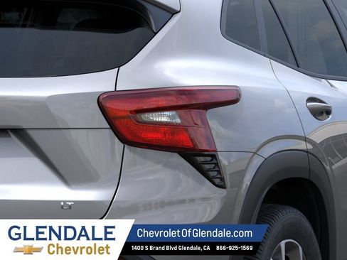 New 2026 Chevrolet Trax LT FWD image 11