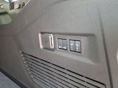 New 2026 GMC Yukon XL Denali image 5