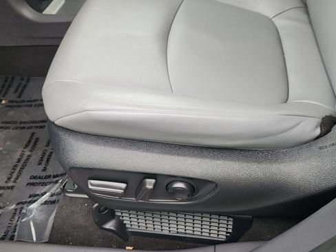 Certified 2023 Toyota Sienna XLE image 22