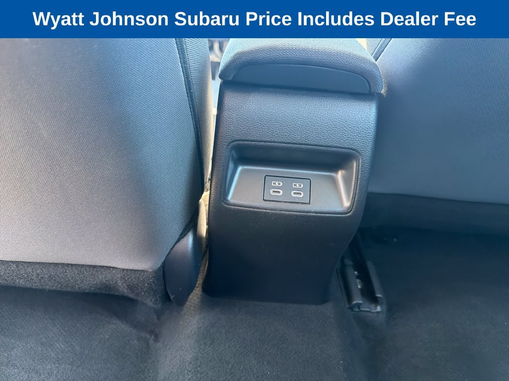Used 2025 Toyota Corolla LE FWD image 37