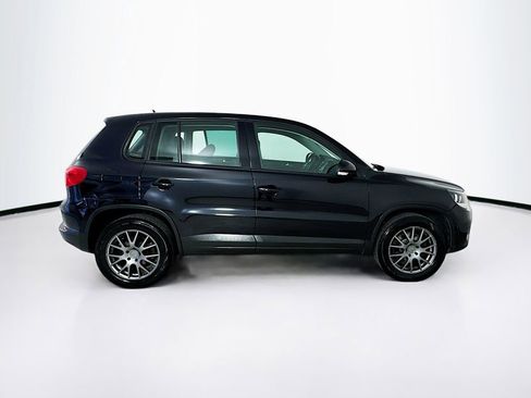 Used 2018 Volkswagen Tiguan Limited w/ Alloy Wheels Package AWD/4WD image 8