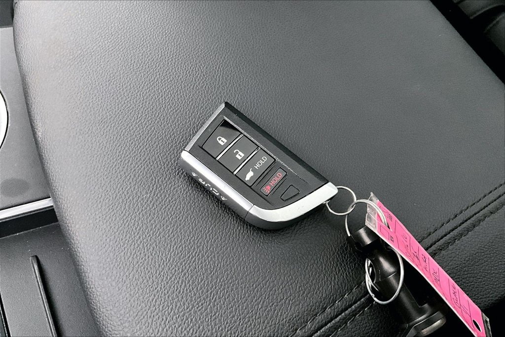Used 2025 Acura MDX FWD image 13