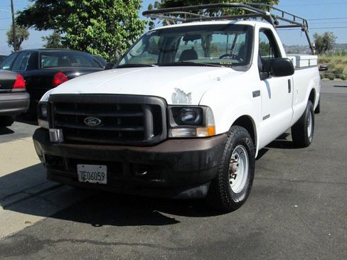Used 2003 Ford F350 XL image 4
