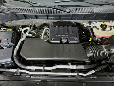 Used 2022 Chevrolet Silverado 1500 LT image 32