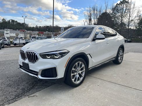 Used 2023 BMW X6 xDrive40i w/ Premium Package image 4