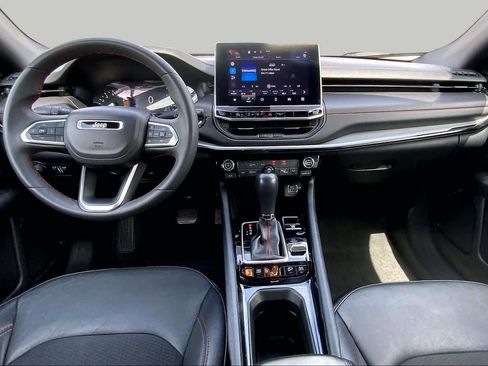 Used 2024 Jeep Compass Trailhawk AWD/4WD image 15