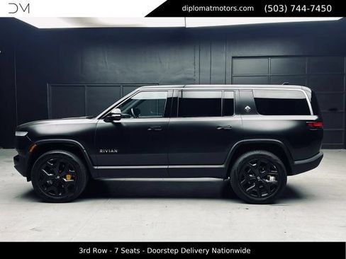 Used 2024 Rivian R1S Adventure AWD/4WD image 3