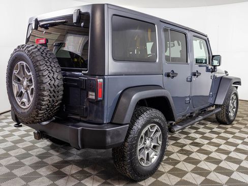 Used 2016 Jeep Wrangler Unlimited Rubicon w/ Connectivity Group image 13