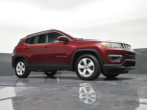 Used 2021 Jeep Compass Latitude FWD image 26