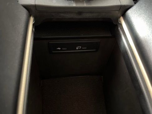 Used 2022 Mercedes-Benz GLC 300 4MATIC image 30