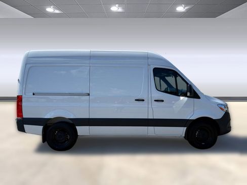 New 2025 Mercedes-Benz Sprinter 2500 image 7