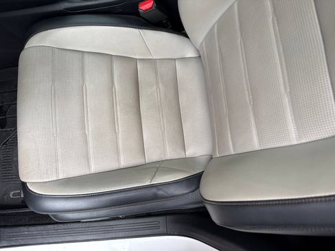 Used 2023 Honda CR-V Sport Touring image 13