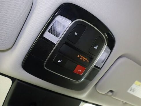 Used 2025 Hyundai Sonata SEL FWD image 26