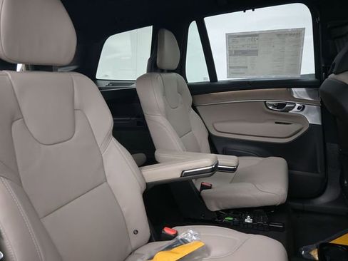 New 2026 Volvo XC90 B6 Ultra w/ Lounge Package image 34