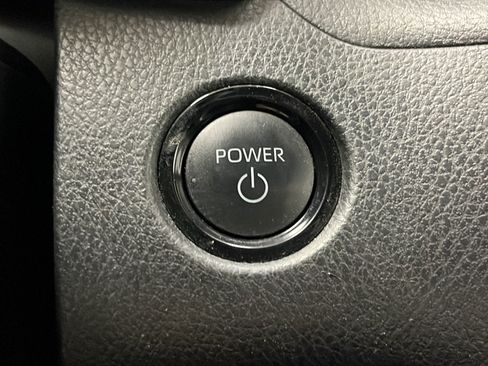 Used 2025 Toyota Camry SE w/ Convenience Package AWD/4WD image 21