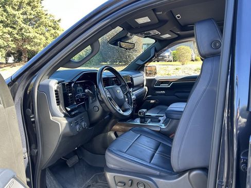 Used 2024 Chevrolet Silverado 1500 High Country image 46