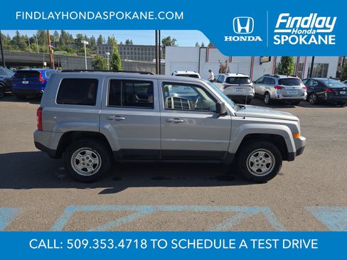 Used 2015 Jeep Patriot Sport AWD/4WD image 6