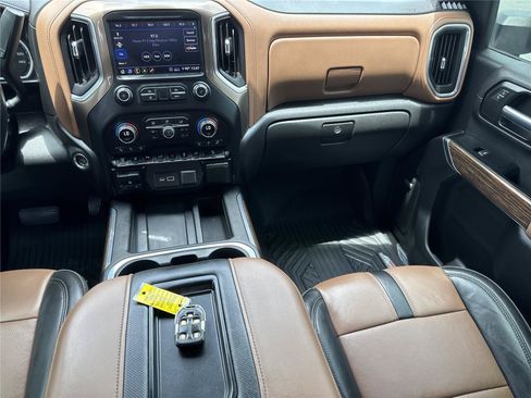 Used 2020 Chevrolet Silverado 2500 High Country w/ Z71 Off-Road Package AWD/4WD image 18