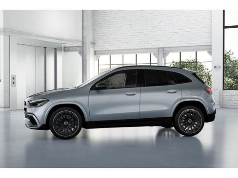New 2026 Mercedes-Benz GLA 250 4MATIC image 35
