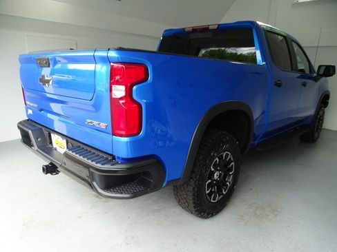 Certified 2025 Chevrolet Silverado 1500 ZR2 AWD/4WD image 24